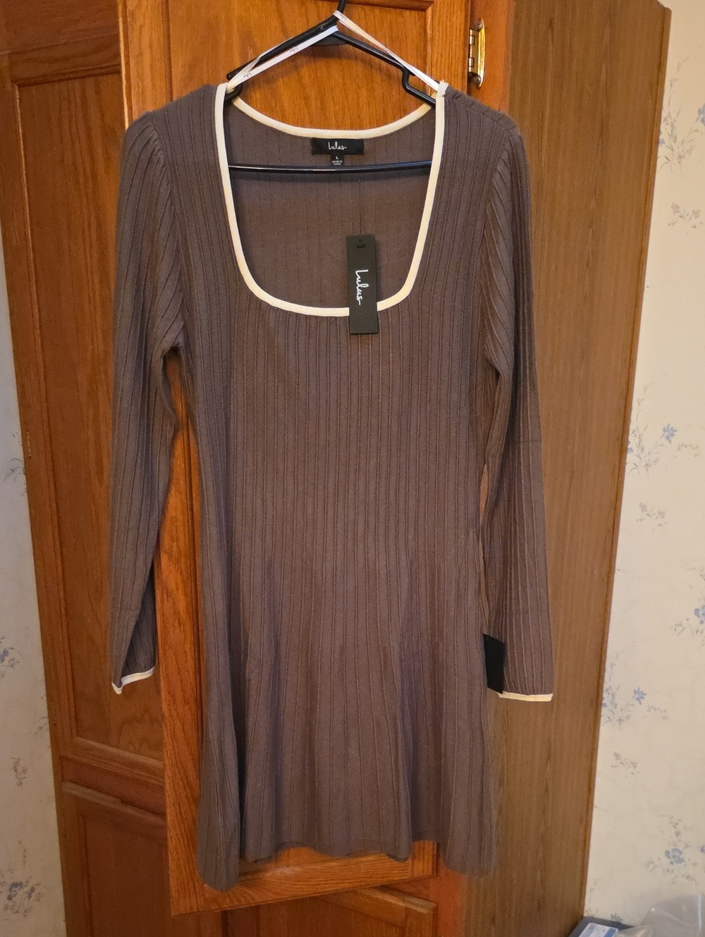 Lulu's Ribbed Long Sleeve Scoop Dress with Cream Trim NWT